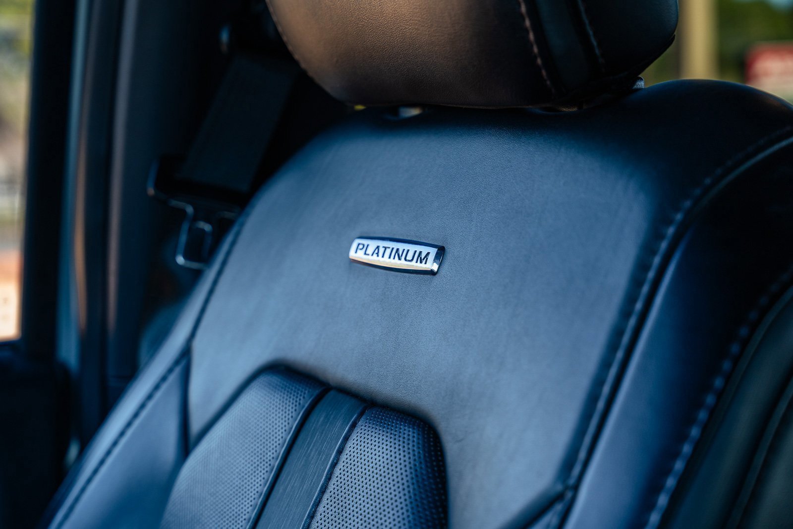 Certified 2019 Ford F250 Platinum w/ Platinum Ultimate Package image 36