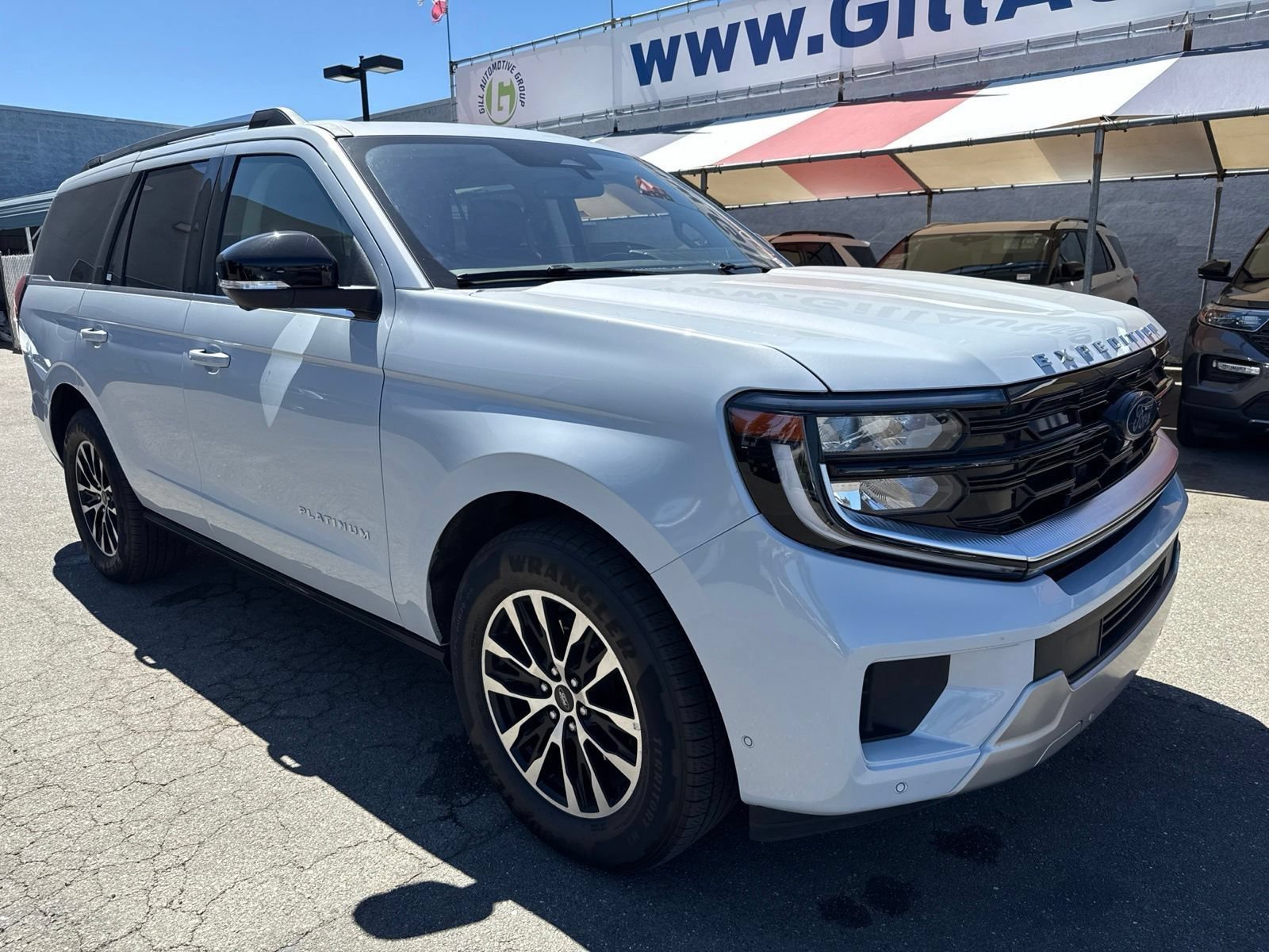 Certified 2025 Ford Expedition Platinum AWD/4WD image 7
