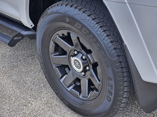 Used 2022 Toyota 4Runner Trail Special Edition AWD/4WD image 8
