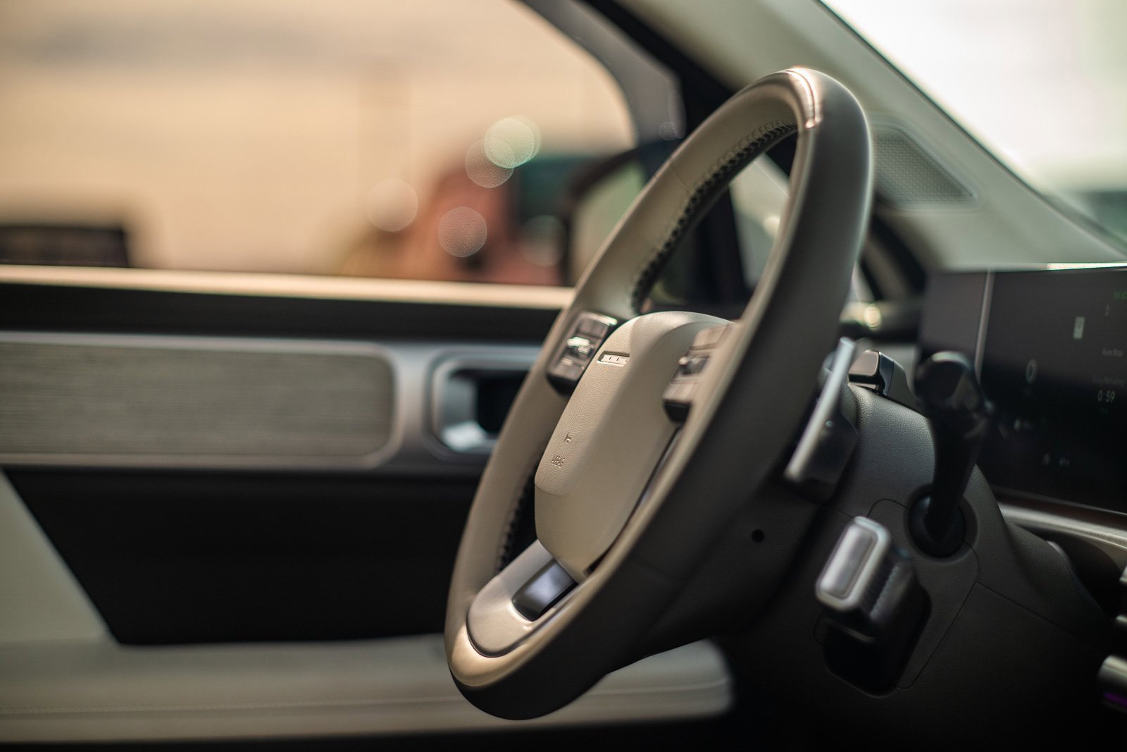 Used 2025 Hyundai Santa Fe Calligraphy w/ Tow & Go Package image 37