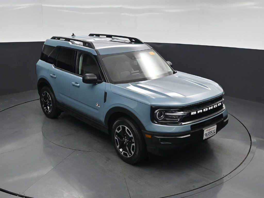Certified 2023 Ford Bronco Sport Outer Banks w/ Tech Package AWD/4WD image 35