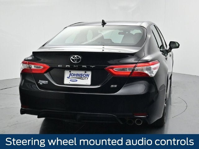 Used 2020 Toyota Camry SE FWD image 8