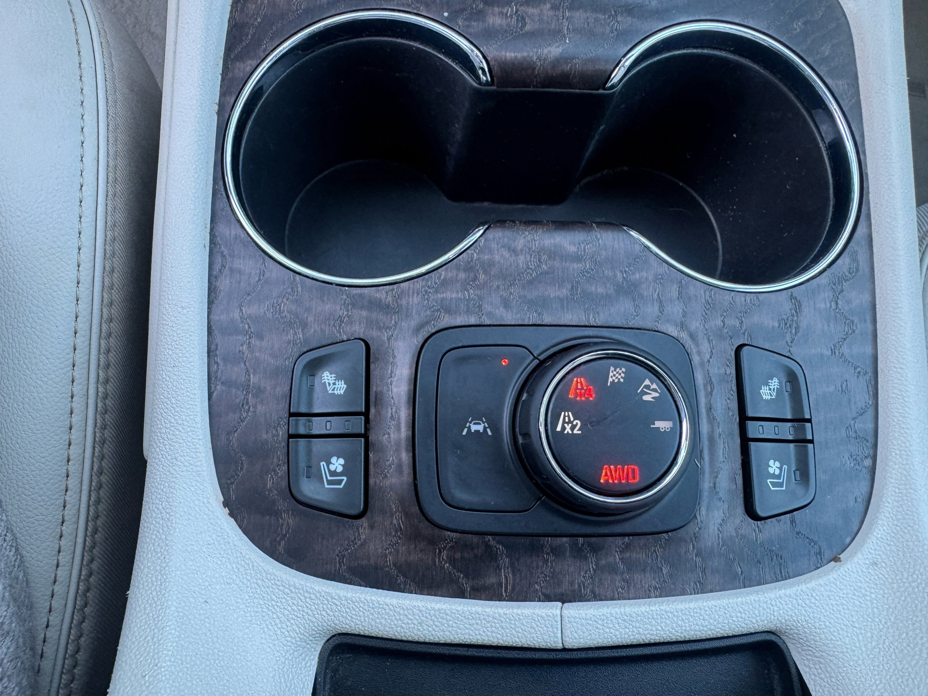 Used 2023 GMC Acadia Denali w/ Denali Ultimate Package image 14