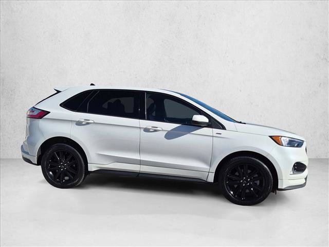 Certified 2022 Ford Edge ST-Line w/ Class II Trailer Tow Package AWD/4WD image 4