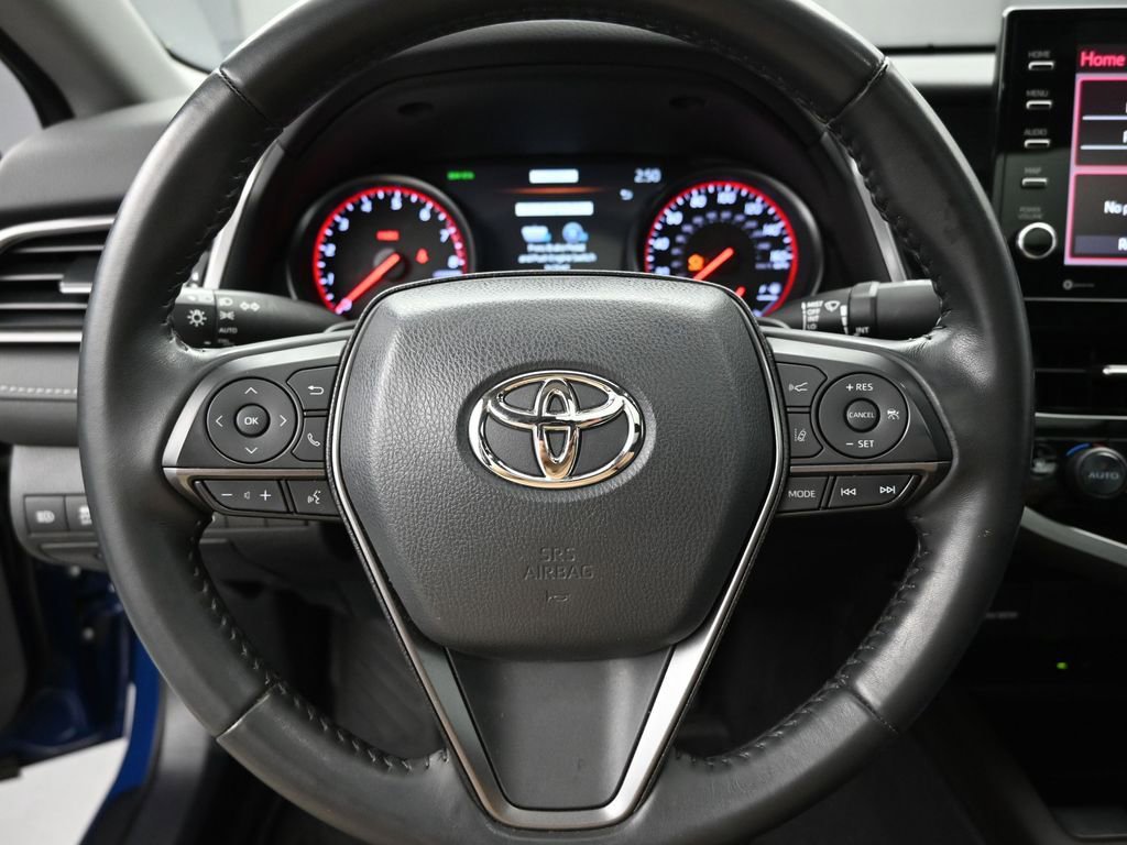 Used 2023 Toyota Camry XSE FWD image 15