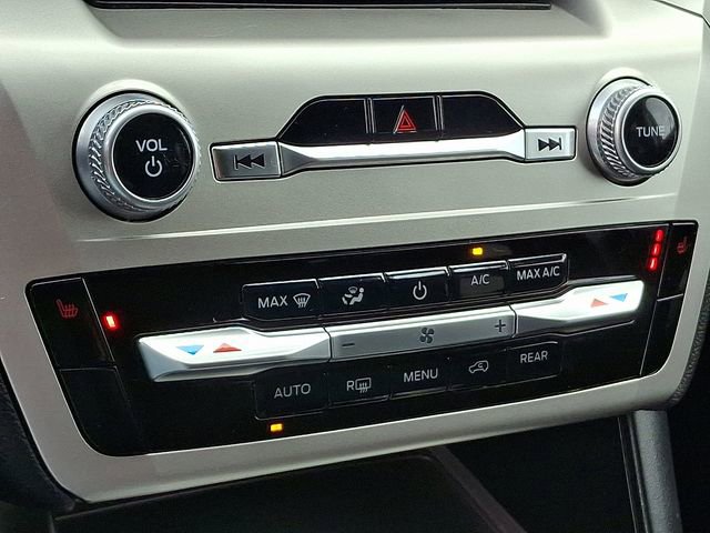 Certified 2022 Ford Explorer XLT w/ Class IV Trailer Tow Package image 18