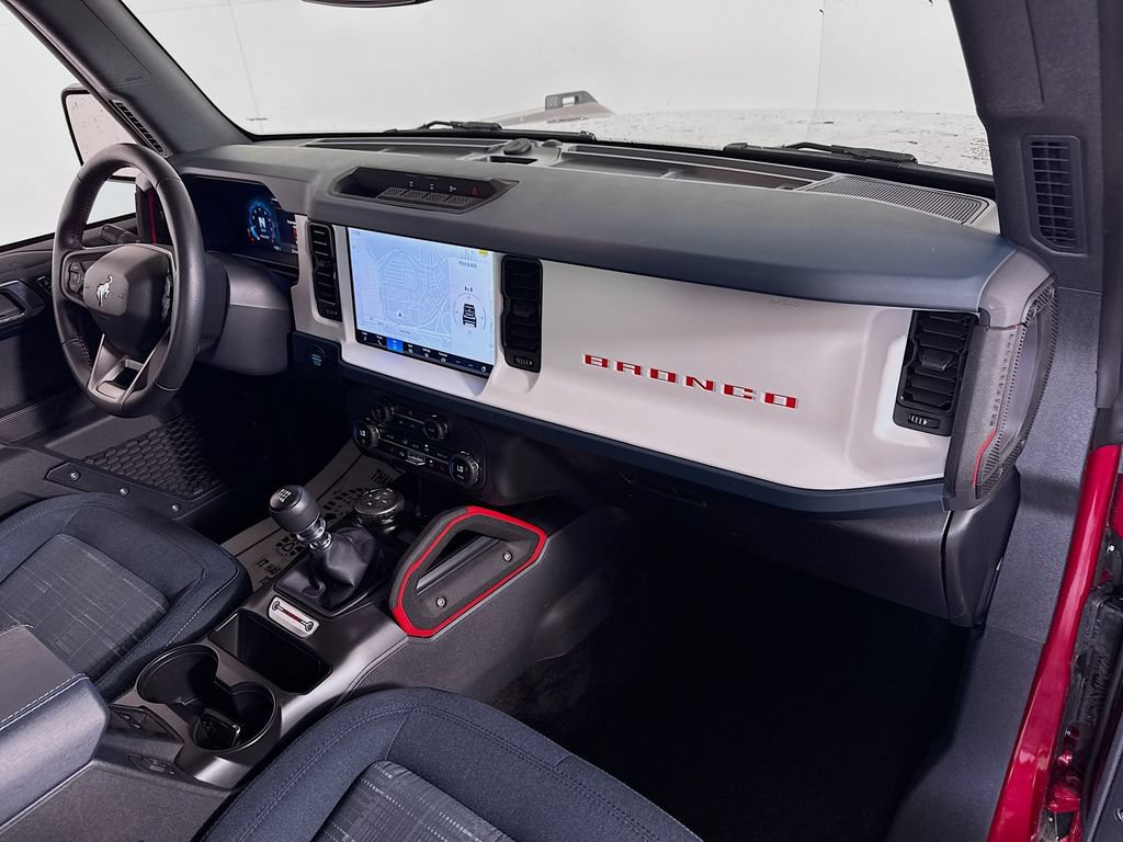 Certified 2025 Ford Bronco Heritage Edition AWD/4WD image 29