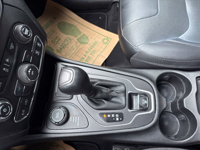 Used 2021 Jeep Cherokee Latitude Lux AWD/4WD image 24