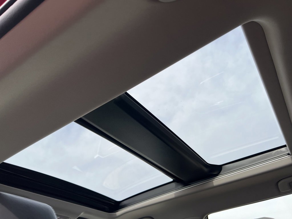 Used 2021 Toyota RAV4 Limited image 31