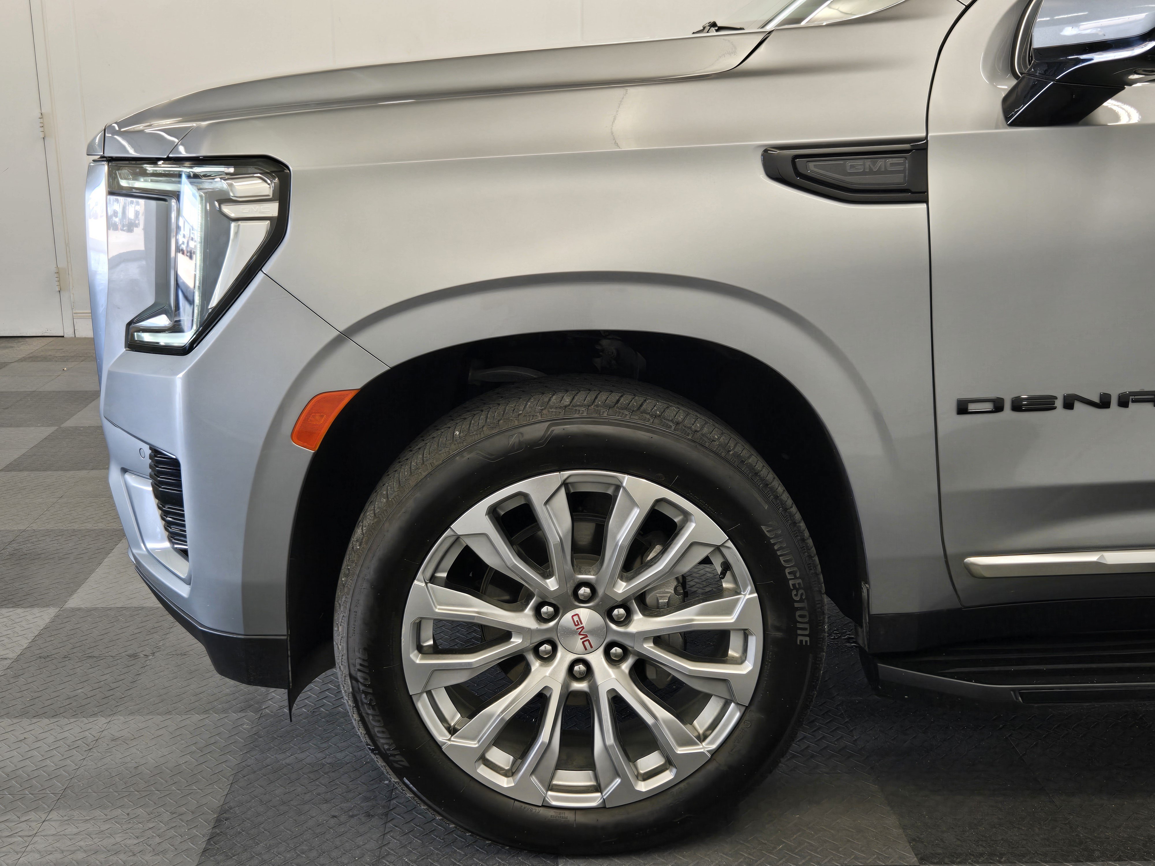 Used 2024 GMC Yukon Denali w/ Max Trailering Package AWD/4WD image 9