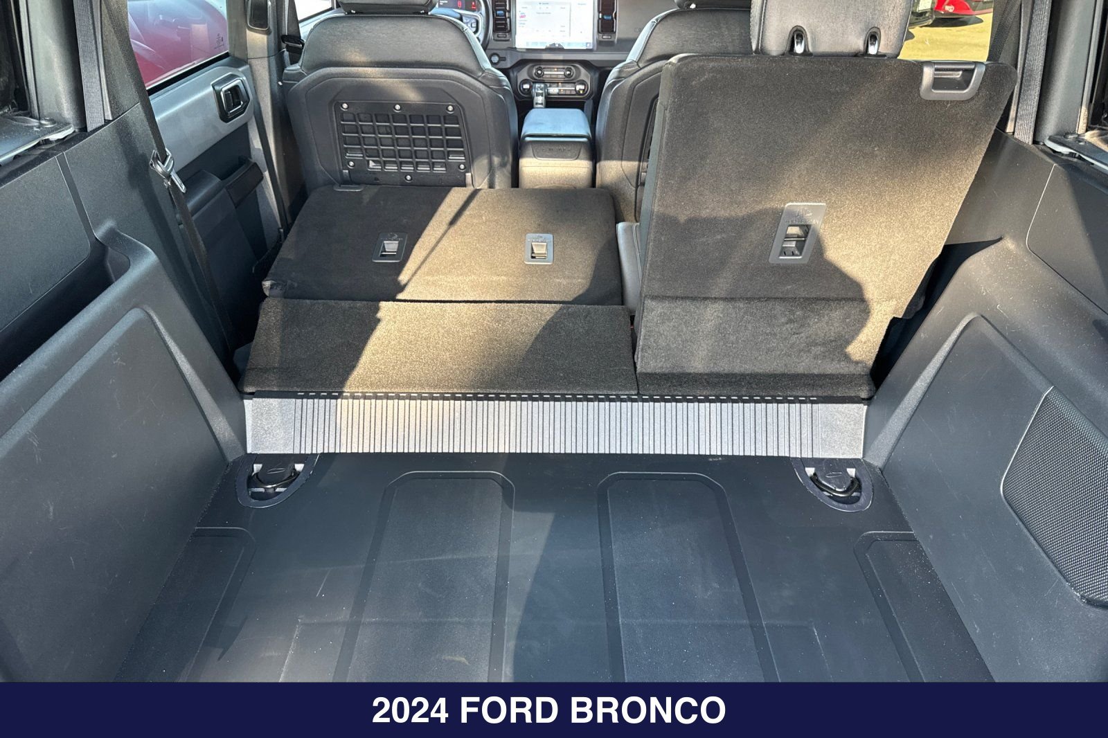 Certified 2024 Ford Bronco Black Diamond AWD/4WD image 17