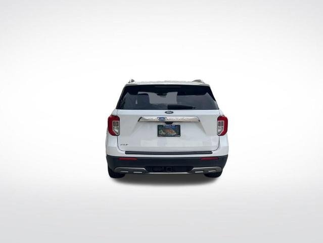 Certified 2023 Ford Explorer XLT w/ Equipment Group 202A RWD image 7
