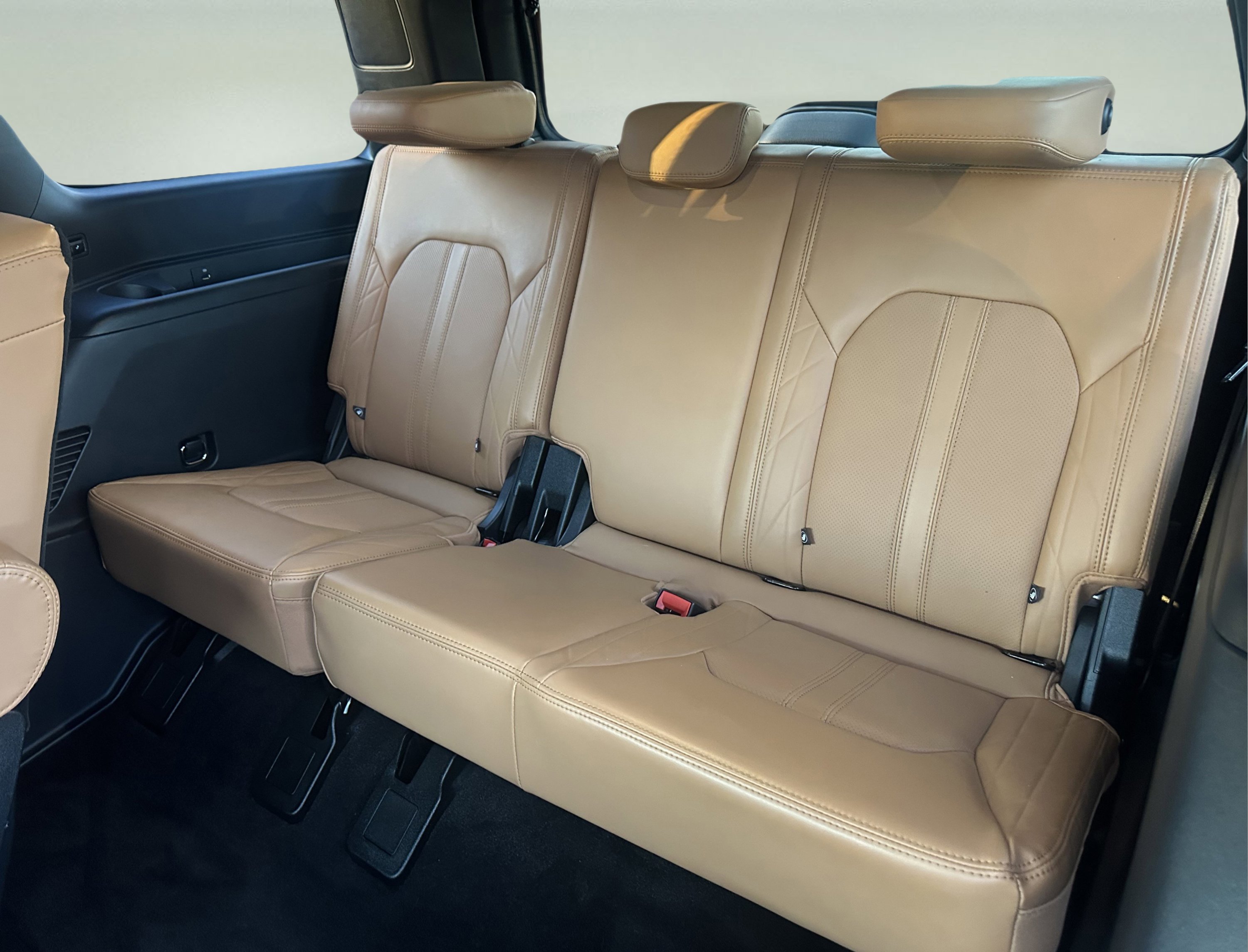 Certified 2022 Ford Expedition Platinum image 9