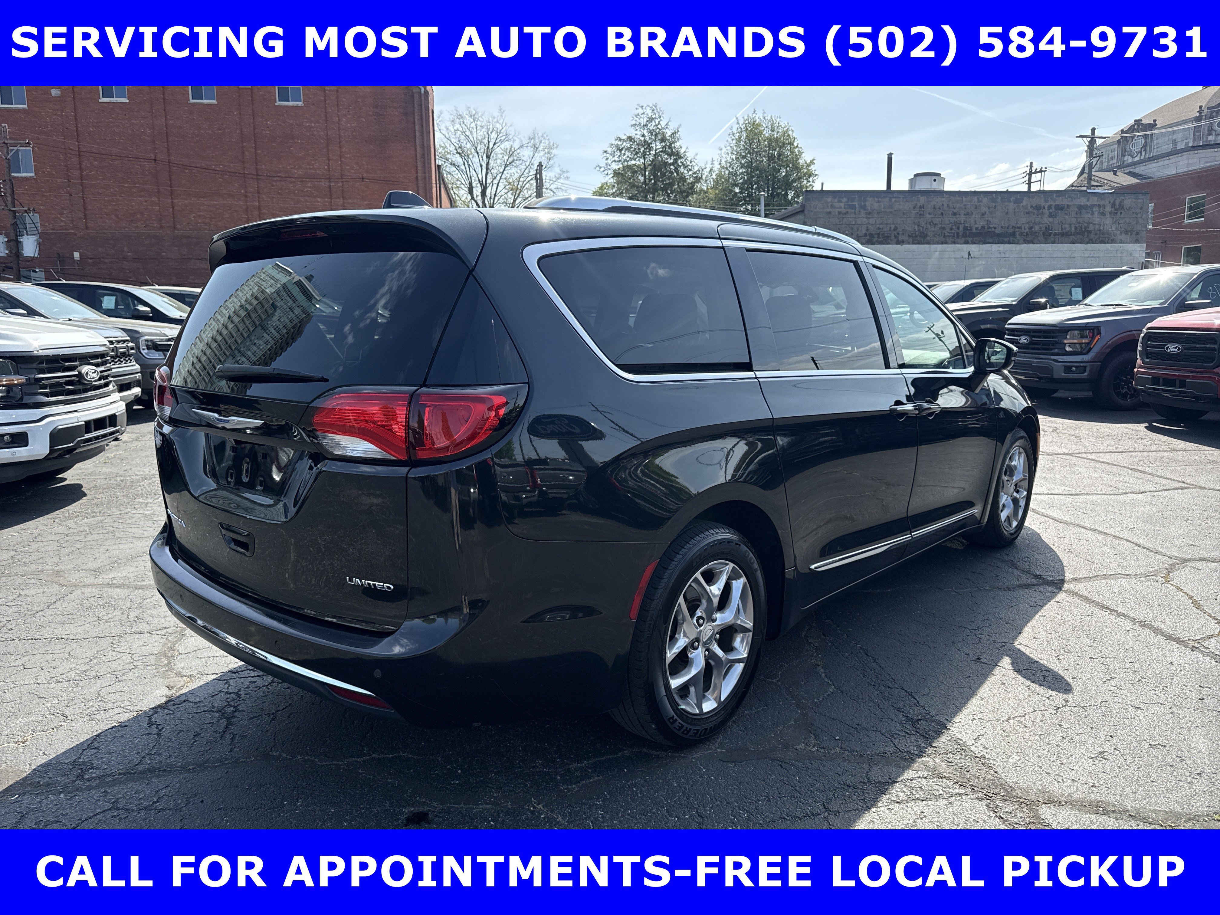 Used 2018 Chrysler Pacifica Limited FWD image 6