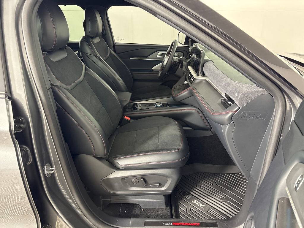 Certified 2025 Ford Explorer ST image 14