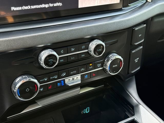 Certified 2024 Ford F250 Platinum w/ FX4 Off-Road Package image 27