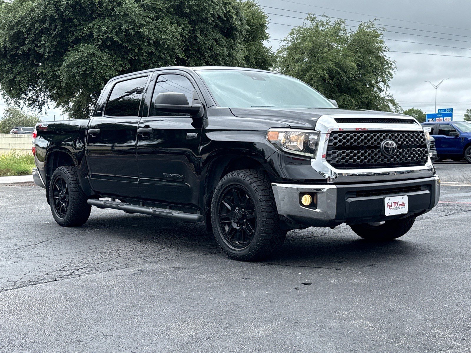 Used 2021 Toyota Tundra SR5 w/ SR5 Leather Package RWD image 4