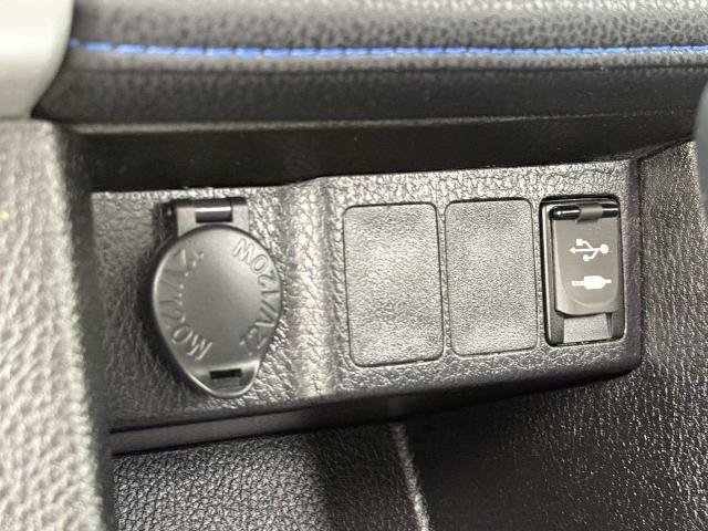 Used 2018 Toyota Corolla SE w/ Protection Package FWD image 24