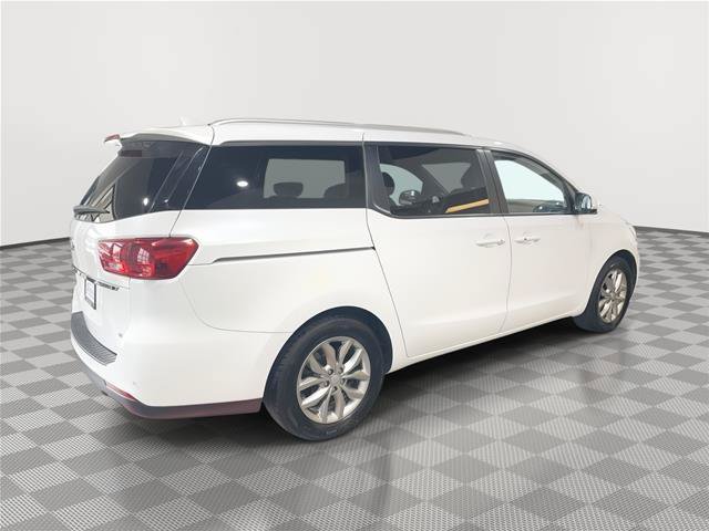 Used 2019 Kia Sedona EX FWD image 7