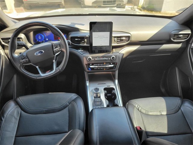 Certified 2020 Ford Explorer ST w/ ST Street Pack image 11
