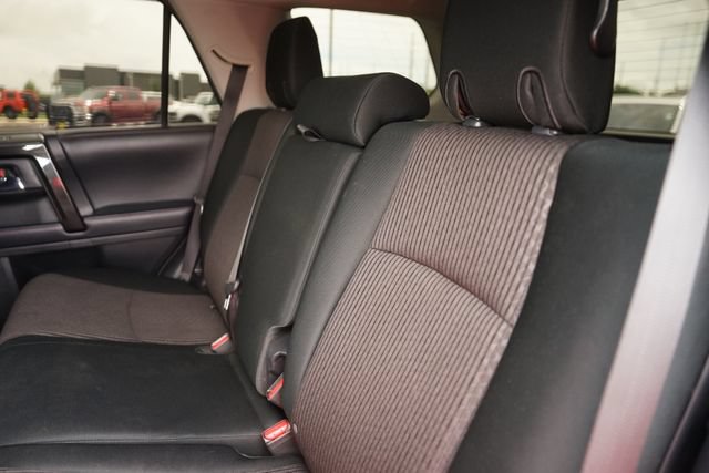 Used 2018 Toyota 4Runner TRD Off-Road AWD/4WD image 13