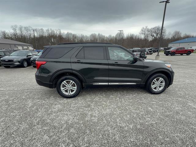 Certified 2023 Ford Explorer XLT w/ Equipment Group 202A AWD/4WD image 6