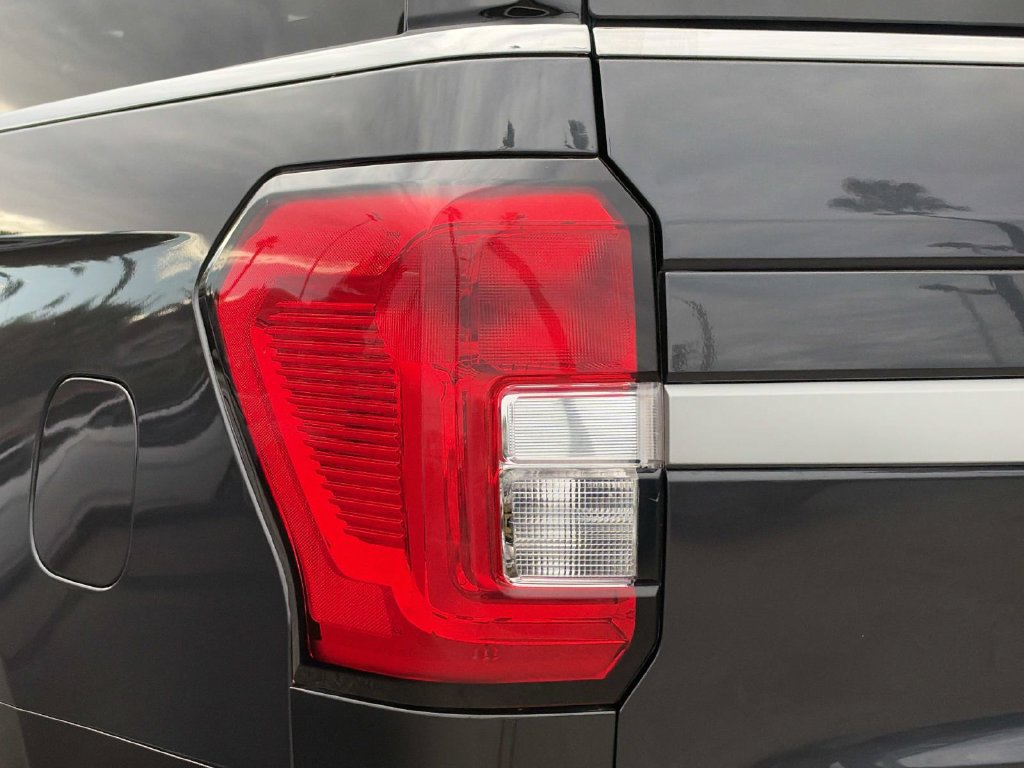 Certified 2024 Ford Expedition Max XLT RWD image 8