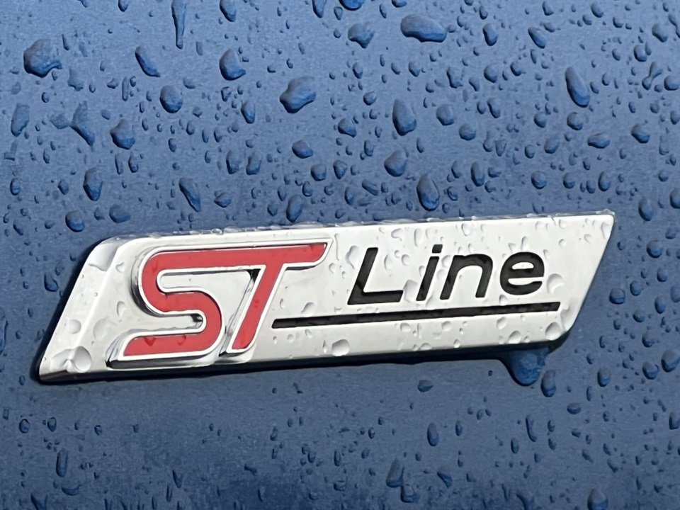 Certified 2023 Ford Escape ST-Line w/ Tech Pack #1 image 3