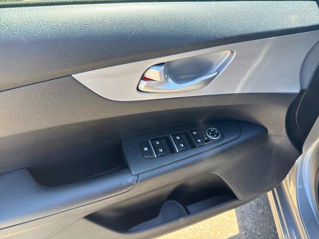Used 2023 Kia Forte LXS FWD image 10