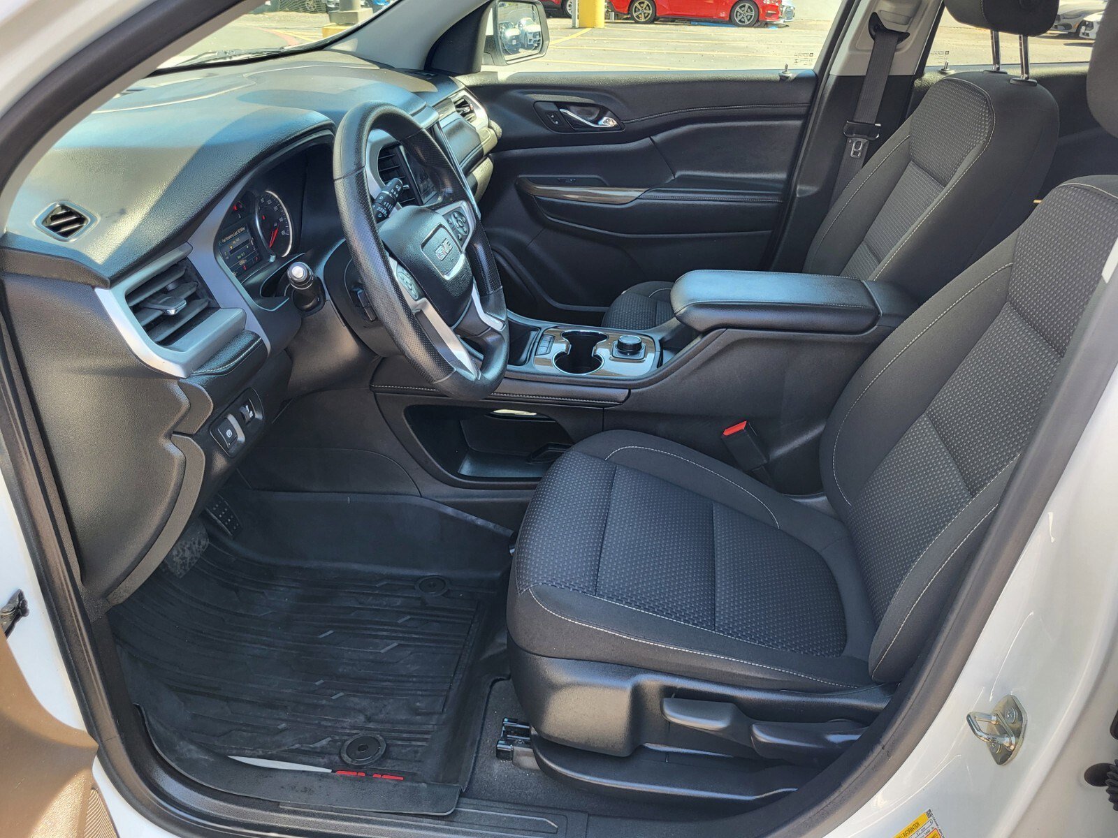 Used 2023 GMC Acadia SLE w/ LPO, Floor Liner Package image 19