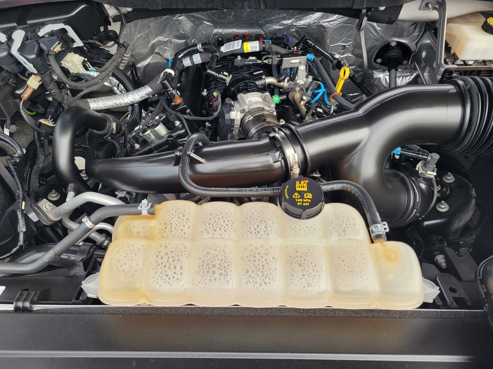 Certified 2022 Ford F150 Lariat w/ Equipment Group 502A High image 30