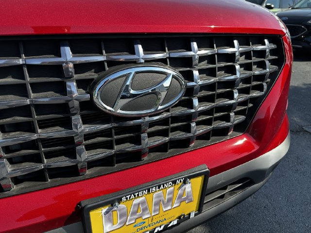 Used 2023 Hyundai Venue SEL FWD image 10