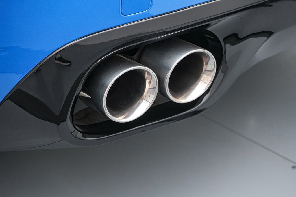 Used 2023 Jaguar F-PACE SVR image 19