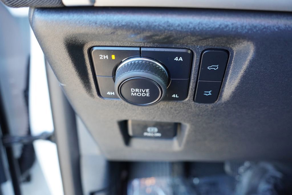 Certified 2025 Ford Expedition Max Active image 28