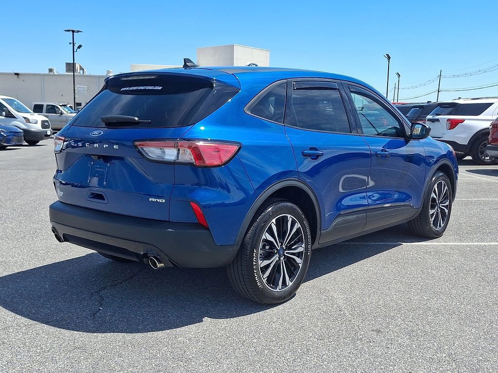 Certified 2022 Ford Escape SE w/ SE Sport Appearance Package AWD/4WD image 6
