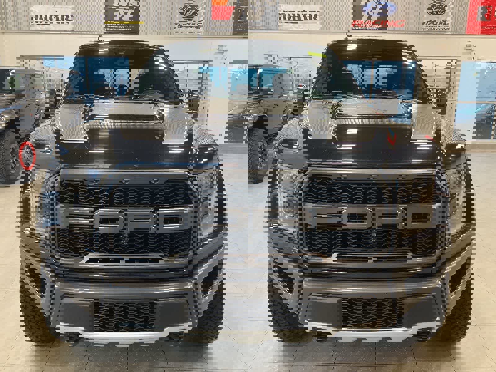 Certified 2019 Ford F150 Raptor w/ Equipment Group 802A Luxury image 8