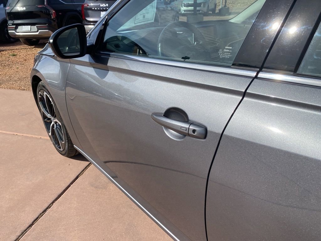 Used 2024 Nissan Altima 2.5 SR image 19