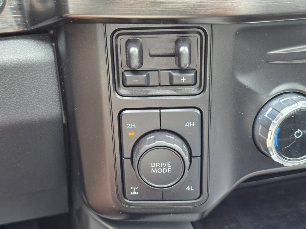 Certified 2024 Ford F350 Lariat w/ Lariat Ultimate Package AWD/4WD image 33