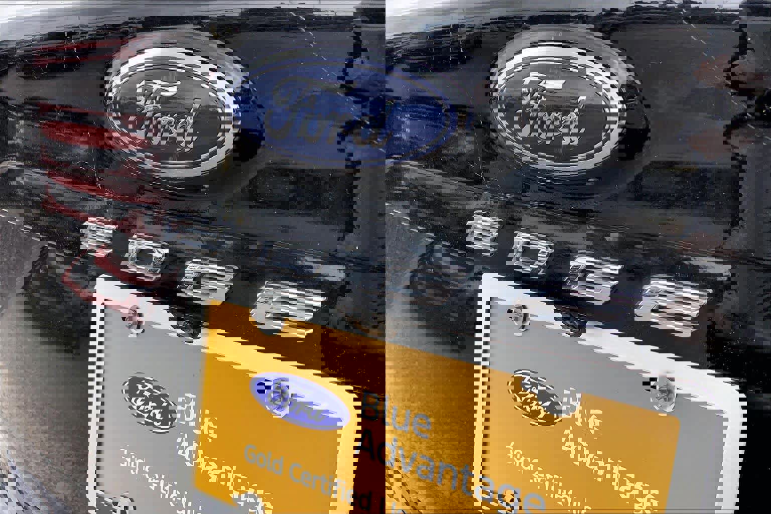 Certified 2022 Ford Edge ST w/ Equipment Group 401A image 30