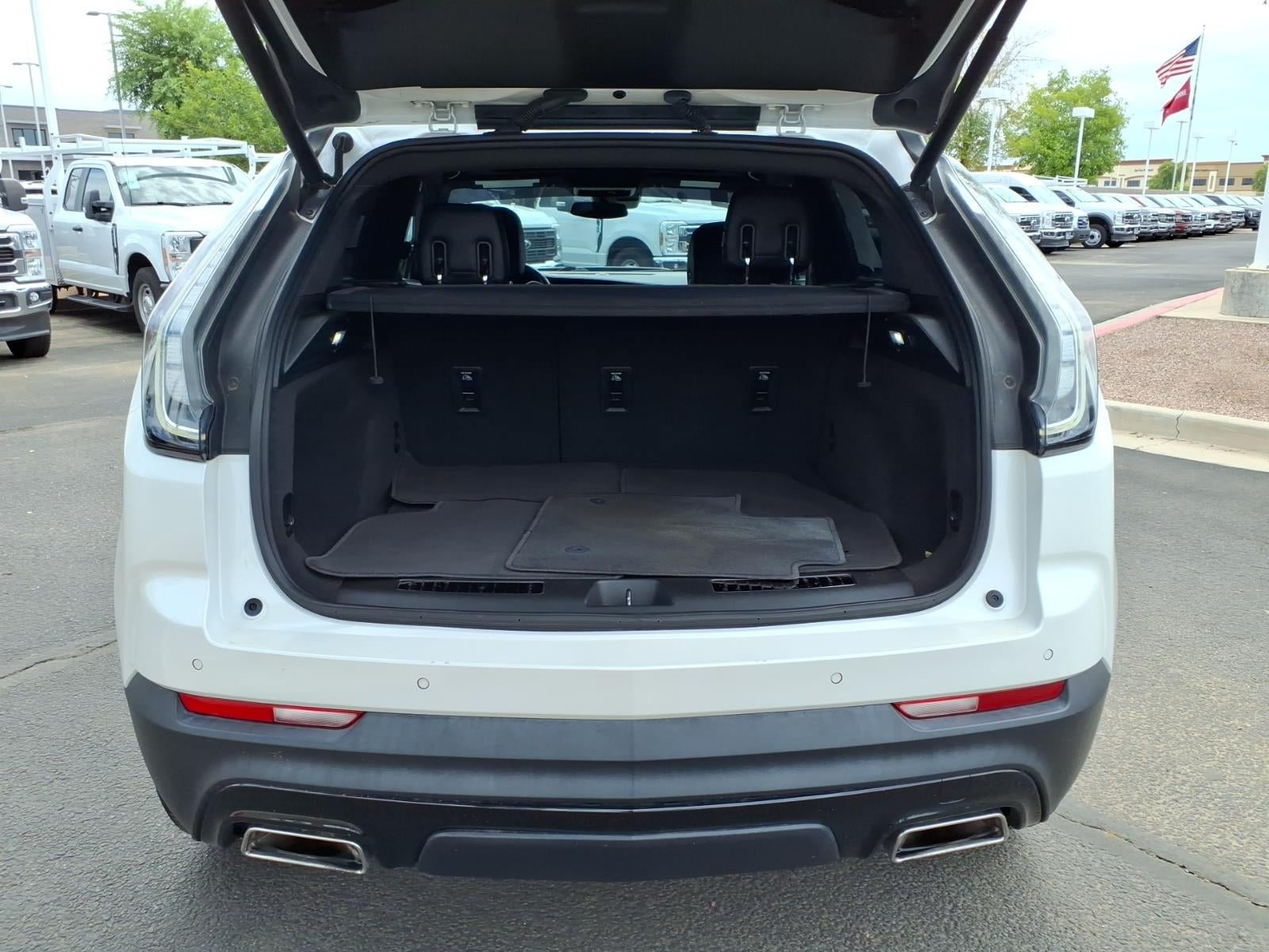 Used 2022 Cadillac XT4 Sport w/ Cold Weather Package FWD image 16