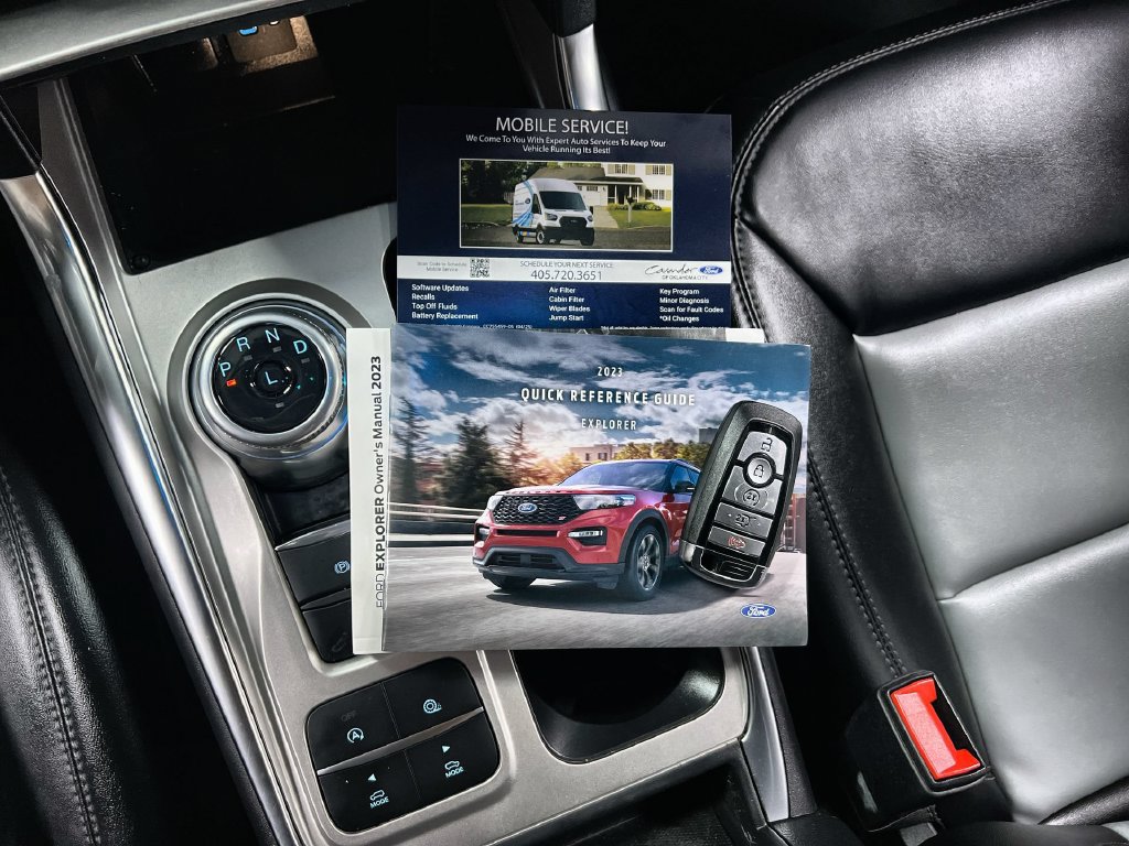 Certified 2023 Ford Explorer XLT w/ Equipment Group 202A RWD image 10