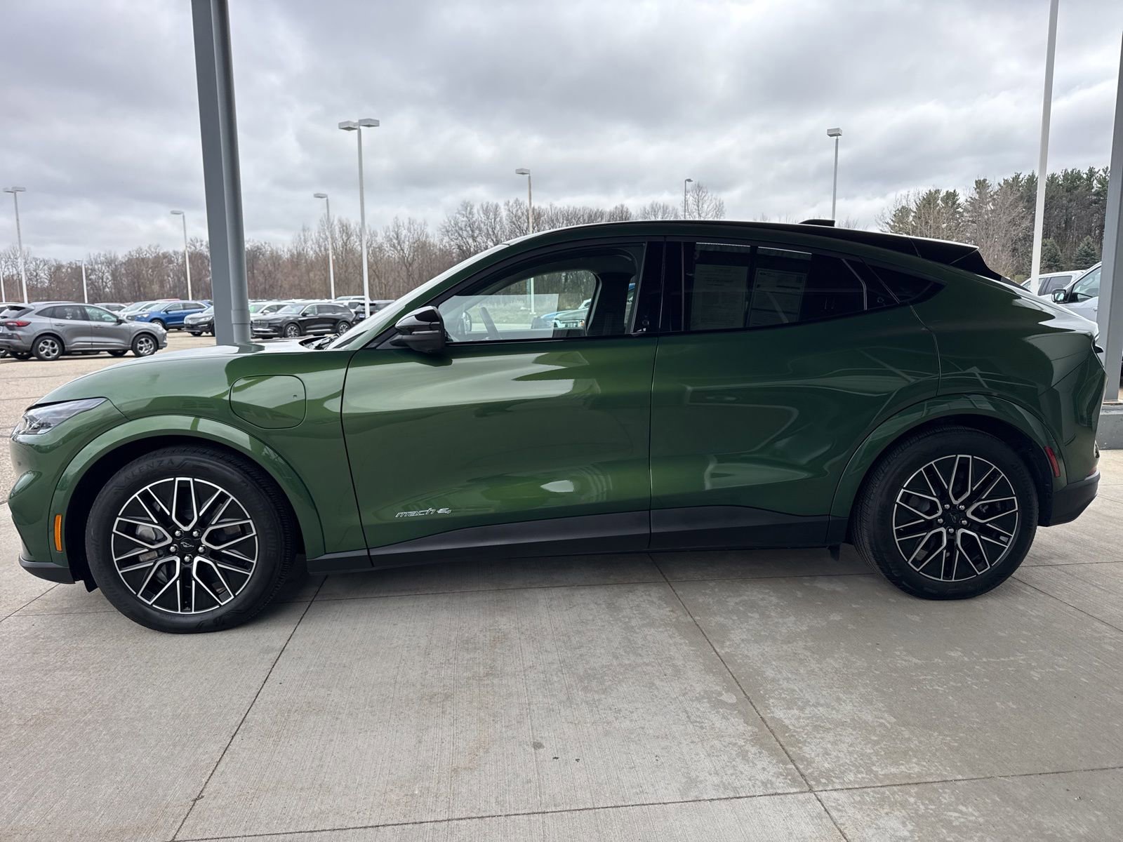 Certified 2025 Ford Mustang Mach-E Premium image 7
