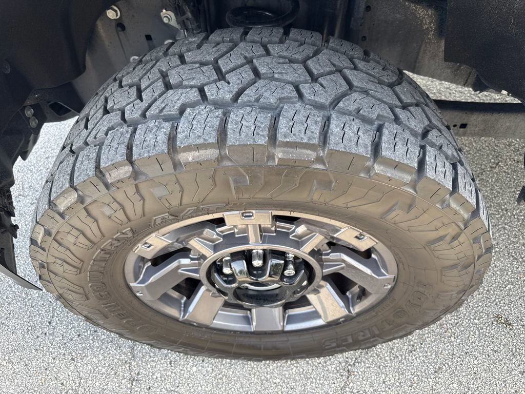 Certified 2024 Ford F250 Lariat w/ Sport Appearance Package image 12