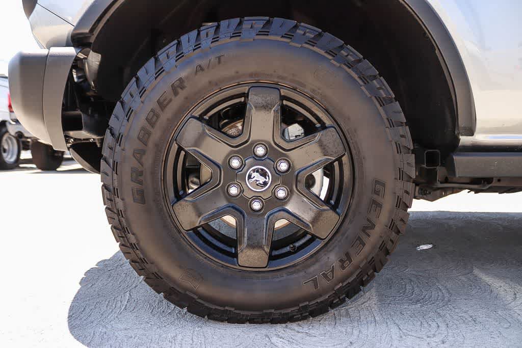 Certified 2024 Ford Bronco Black Diamond AWD/4WD image 11