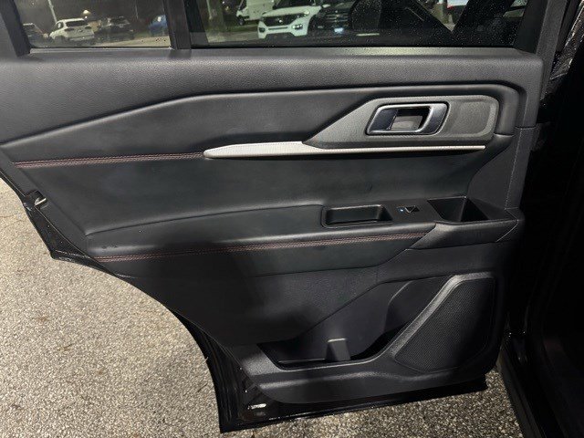 Certified 2025 Ford Explorer ST-Line w/ ST-Line Street Pack image 22