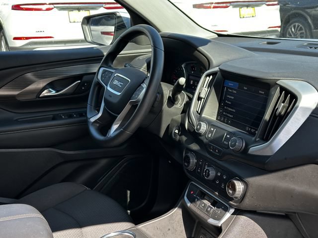 Used 2022 GMC Terrain SLE w/ Driver Convenience Package AWD/4WD image 32