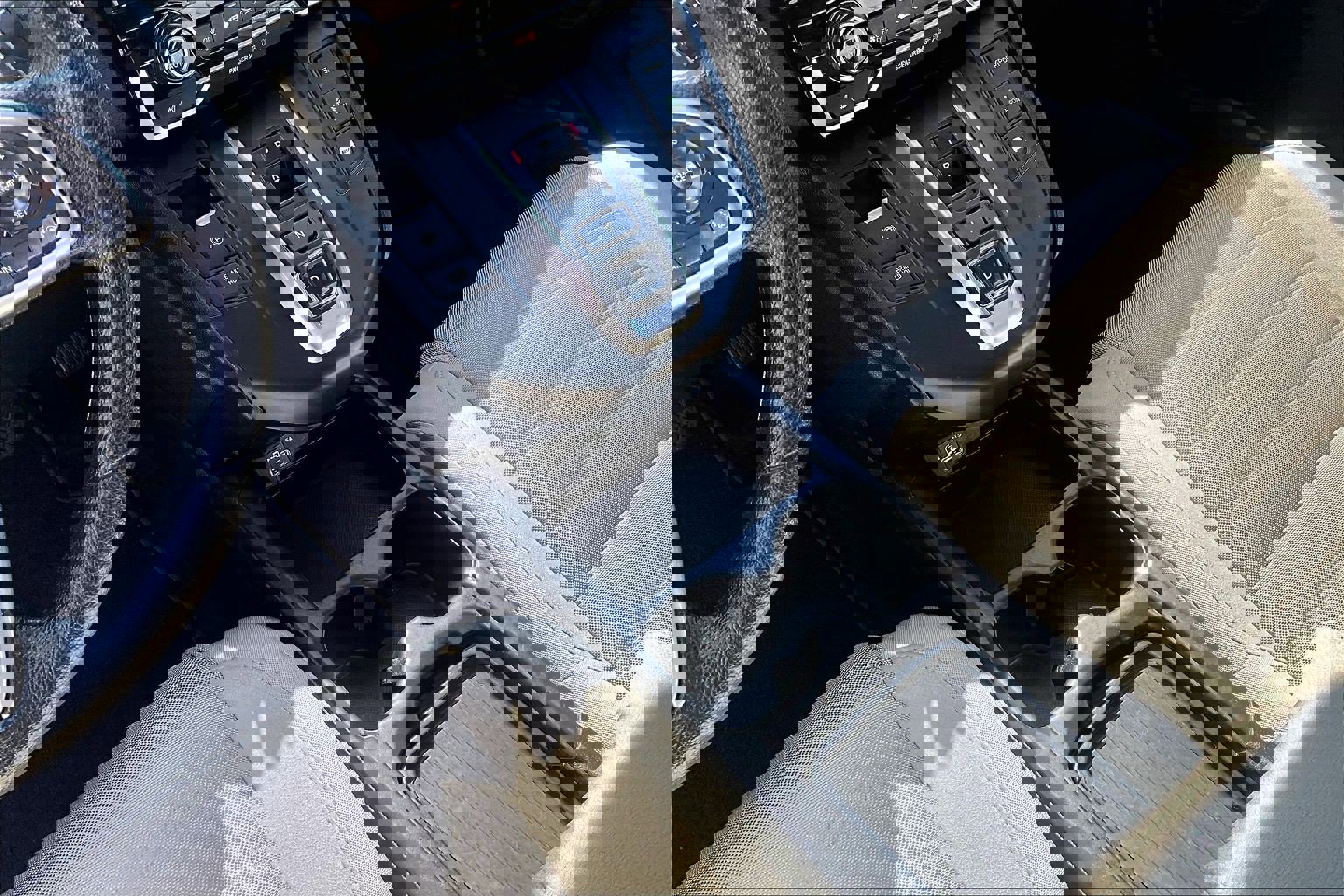 Used 2020 Honda CR-V EX image 18