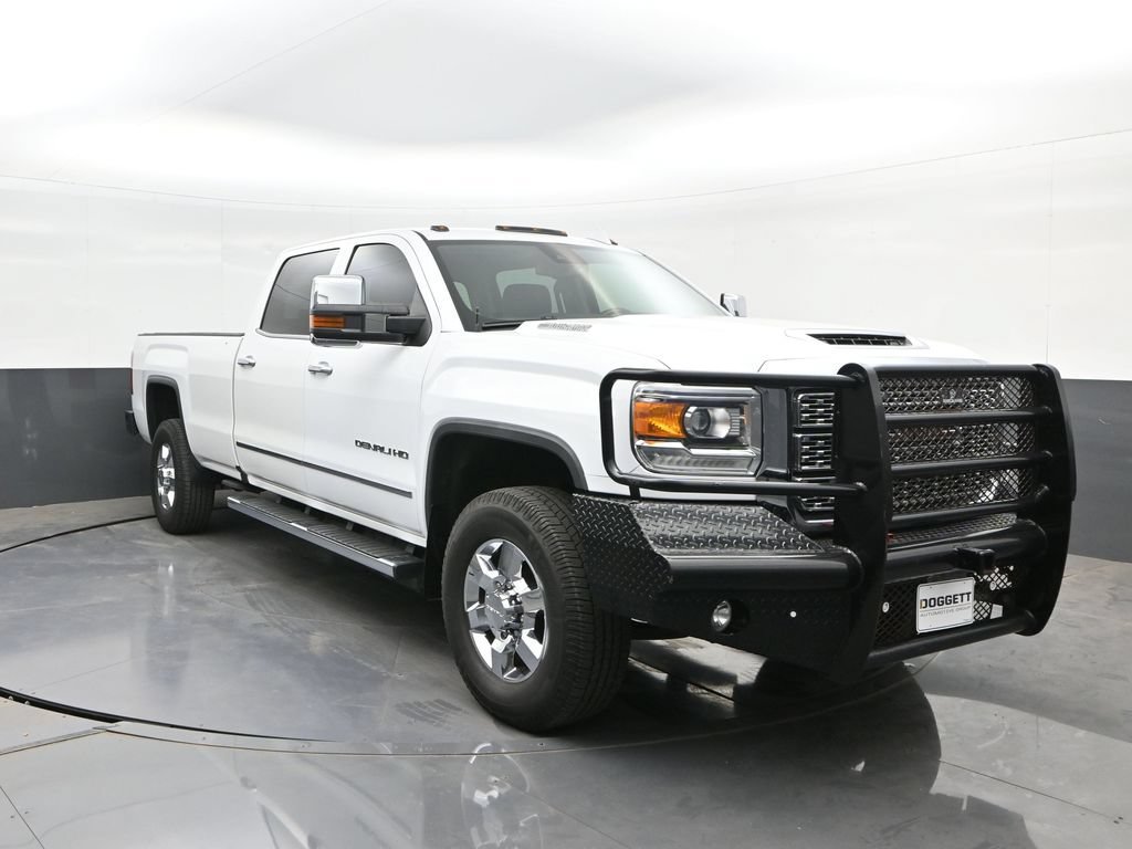 Used 2019 GMC Sierra 3500 Denali w/ Duramax Plus Package AWD/4WD image 22