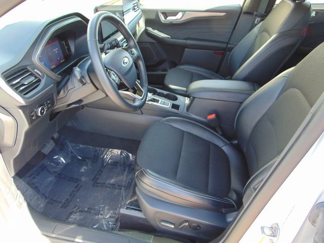 Certified 2026 Ford Escape SE FWD image 10