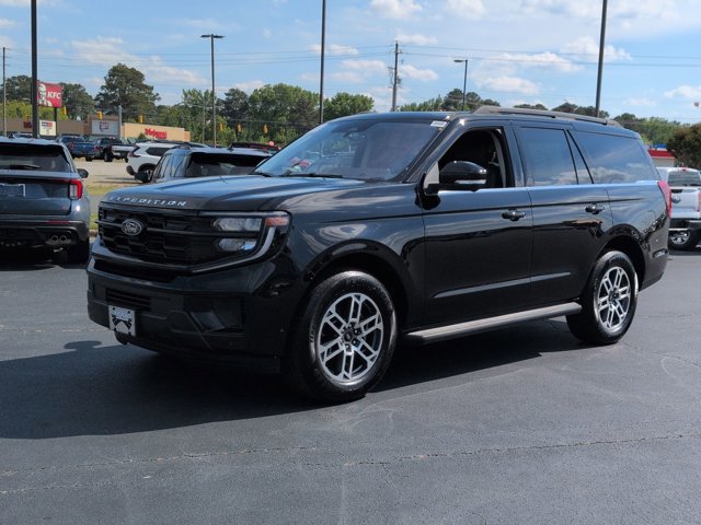 Certified 2025 Ford Expedition Active RWD image 8
